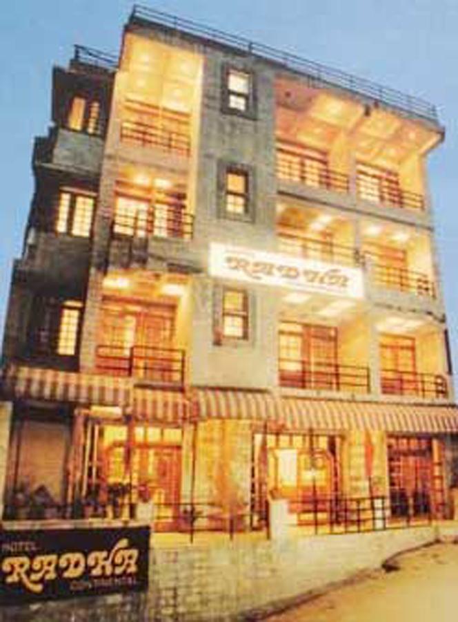 Hotel Radhe Continental Nainital Exteriör bild
